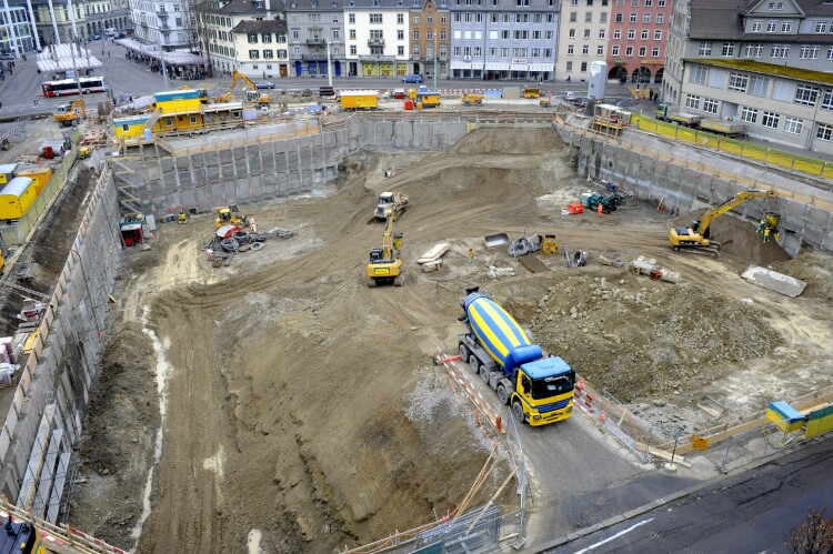  2011: Archplatz, Archhöfe, Baubeginn 