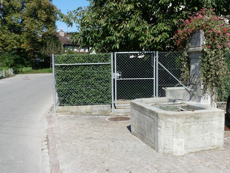 Der Brunnen an der Mettlenstrasse 19.2012