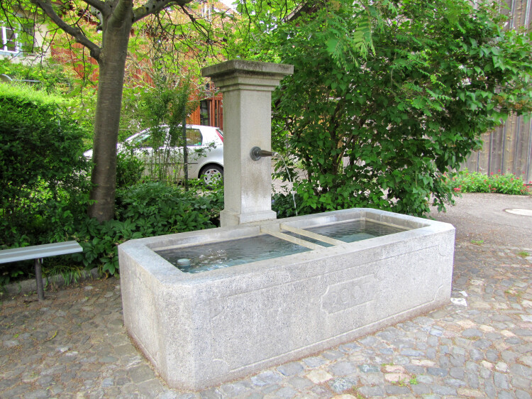 Der Dorfbrunnen beim Kehlhof, 2012