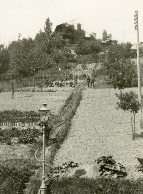 Löscharbeiten beim Brand des Kinderheims Chalet 